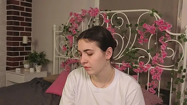 ShalaBethay online show from March 26, 7:26 pm