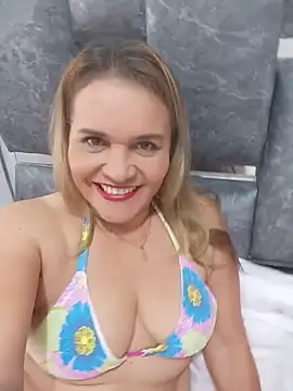 charlotte milf30 online show from May 24, 1:43 pm