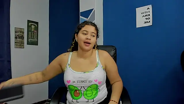 goodgirlxxl online show from March 21, 10:37 pm