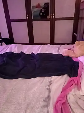 fredvr4646 online show from March 11, 12:15 am