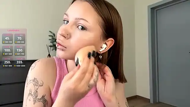 PledHoly online show from March 31, 1:44 pm