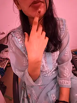 tanzum khan3202 online show from April 1, 12:39 pm