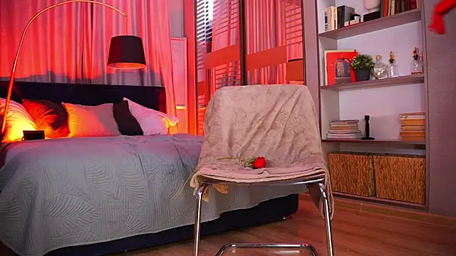 VinylKiss online show from May 1, 5:27 pm