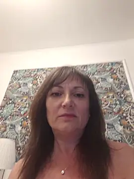 SaraGina online show from April 28, 9:18 pm