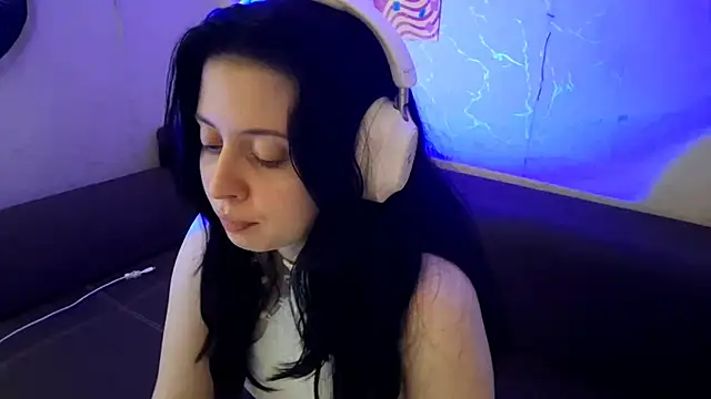 MindyMinty online show from March 10, 5:11 am