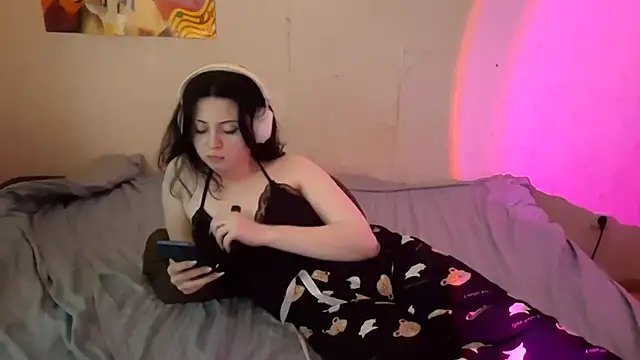 MindyMinty online show from March 25, 8:50 am