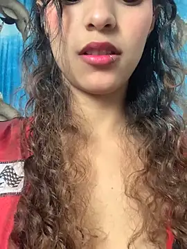 soffii-estrella online show from March 3, 7:36 am