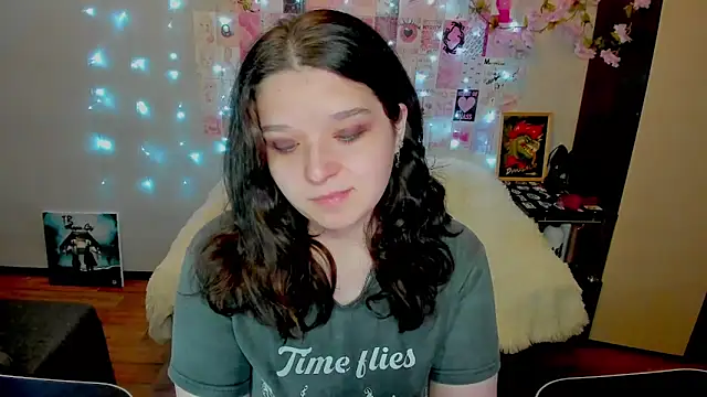 Kate Acid online show from April 30, 11:30 pm