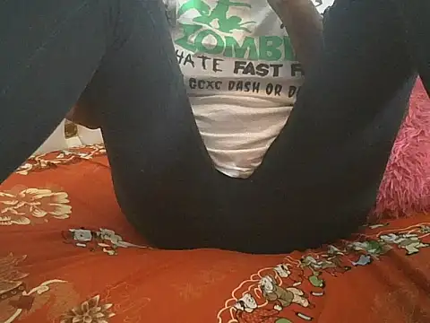 Solayadiva online show from April 9, 7:52 pm