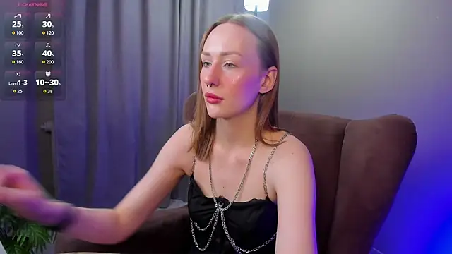 A Alise online show from March 12, 11:57 am