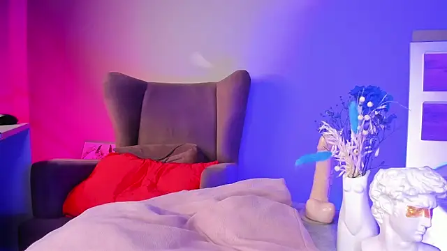 A Alise online show from March 25, 2:53 pm