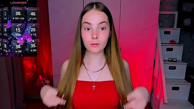 Maddy Wood  online show from May 6, 5:28 pm