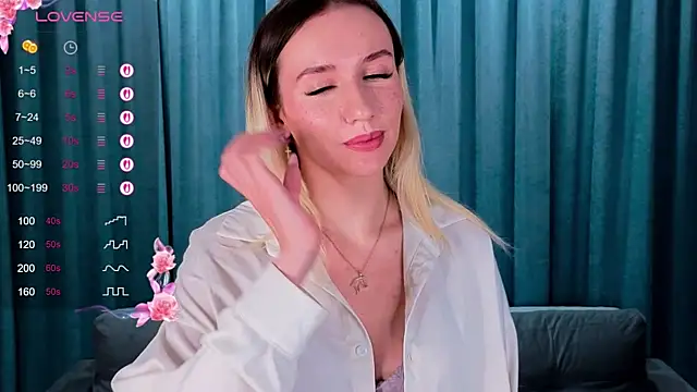 AshleyySchwartz online show from March 27, 2:18 pm