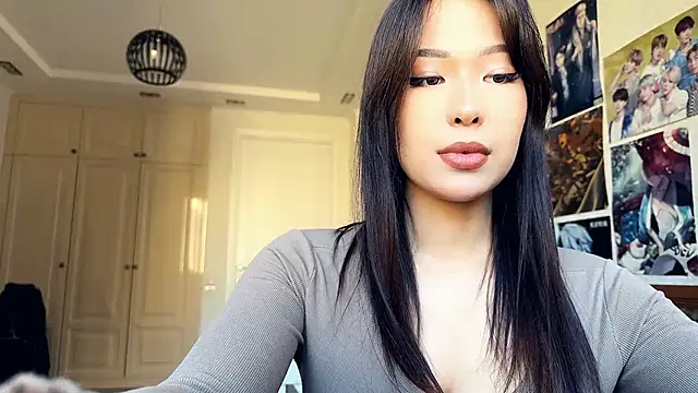 HannaOreo online show from May 12, 8:22 am