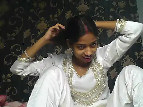 Rani1993 online show from March 27, 12:23 am