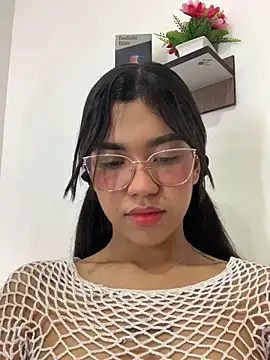 Lily em online show from May 6, 6:34 pm