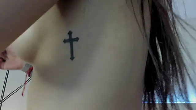 evangeline valencia online show from March 29, 4:17 pm