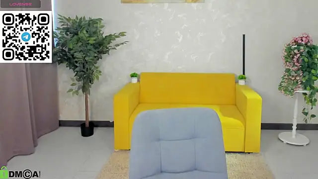 leylamirage online show from March 31, 1:22 pm