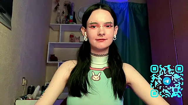 MabelDefina online show from April 5, 1:54 pm