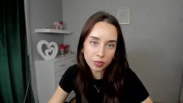 AdeleSolo online show from May 19, 5:36 am