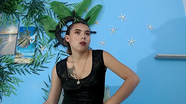 skinnysexy18 online show from July 8, 8:00 pm