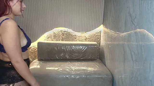 Elizabeth  r online show from March 20, 3:44 am