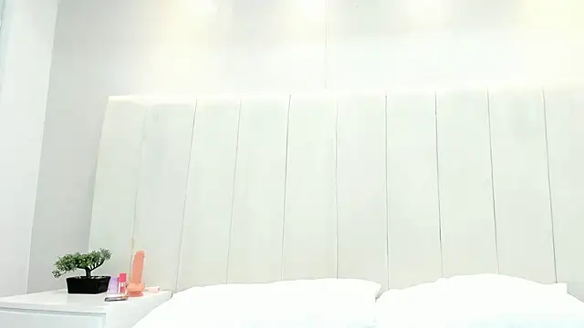 violetta cutest  online show from March 25, 11:24 am