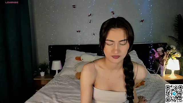 Adele Lanea online show from May 20, 1:57 am