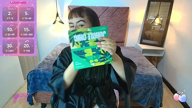 Sofi Blake   online show from April 8, 12:51 pm