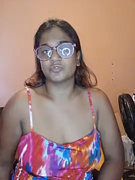 indianstrawberrylips4u online show from May 21, 5:16 am