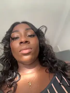 ZarahFerreira online show from April 12, 10:01 pm