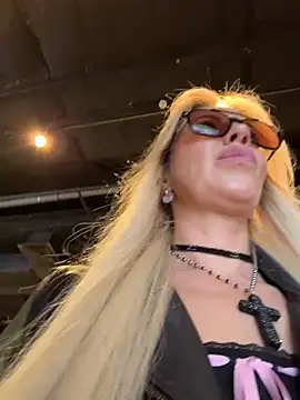 LisaMurr online show from May 22, 1:09 pm