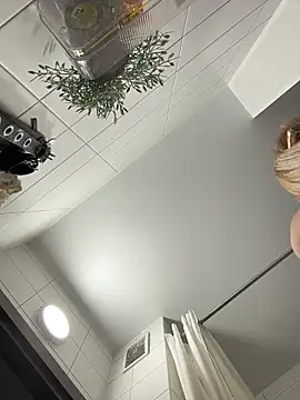 LisaMurr online show from April 1, 3:09 pm