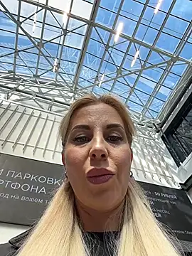 LisaMurr online show from May 20, 12:57 pm