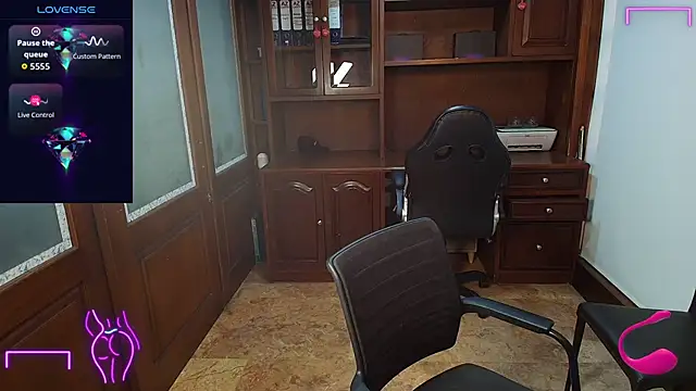 MoriahStorm online show from February 20, 12:18 pm