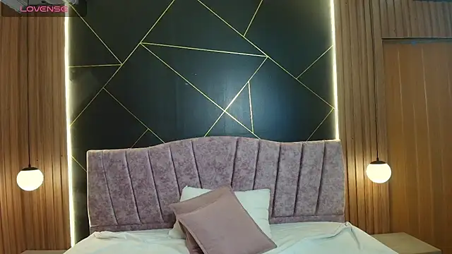 MoriahStorm online show from March 23, 12:11 pm