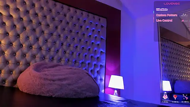 IsabellaaLux  online show from June 25, 7:48 pm