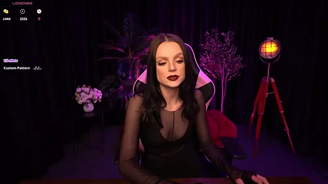 Wild Alice me online show from May 23, 4:05 pm