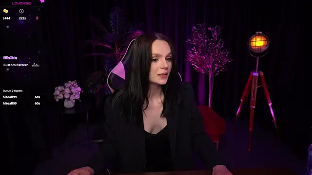 Wild Alice me online show from April 29, 5:30 pm