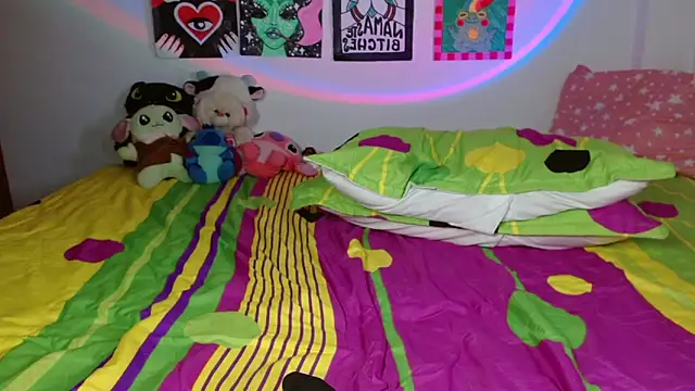 chloe roxy online show from May 26, 4:34 am