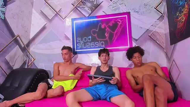 Spicy guys online show from March 10, 12:20 pm