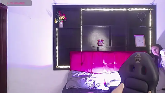 Sweett liia  online show from May 6, 8:13 pm
