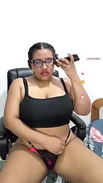 gigiblue89 online show from July 10, 6:36 am