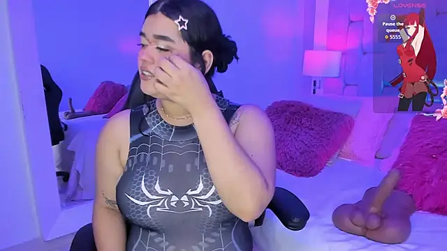 AnniJones online show from May 20, 3:14 am