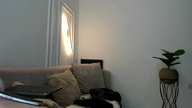 DulceQueen1 online show from April 29, 12:52 pm