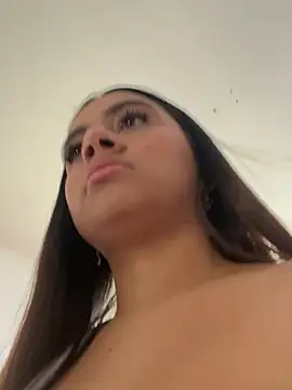 DulceQueen1 online show from May 22, 1:09 pm