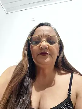 Noemipopi online show from May 22, 11:25 pm