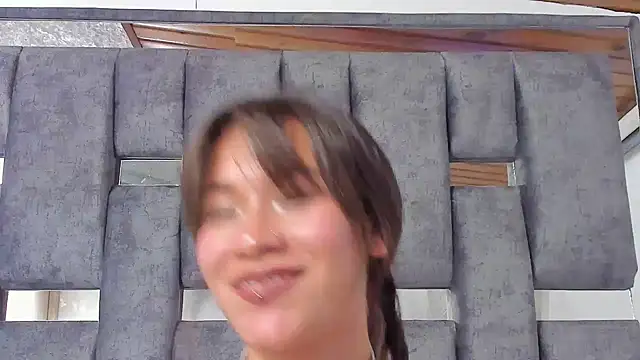 YUMEKO555 online show from May 16, 1:52 am