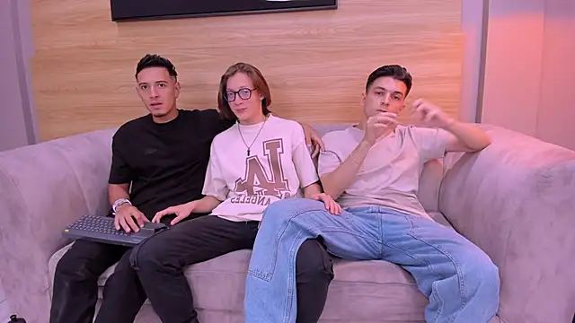 privacy friends online show from June 6, 8:15 pm
