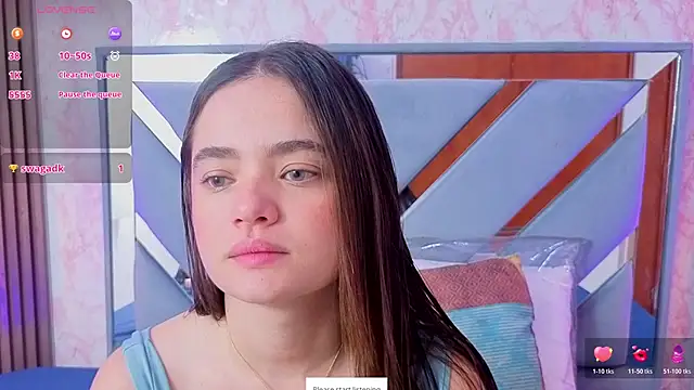 LittleeSara18 online show from May 15, 11:24 am